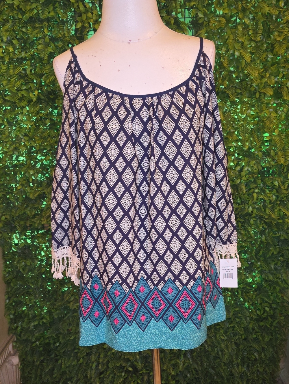 Cold-Shoulder Geometric Tunic Top in Navy and Teal